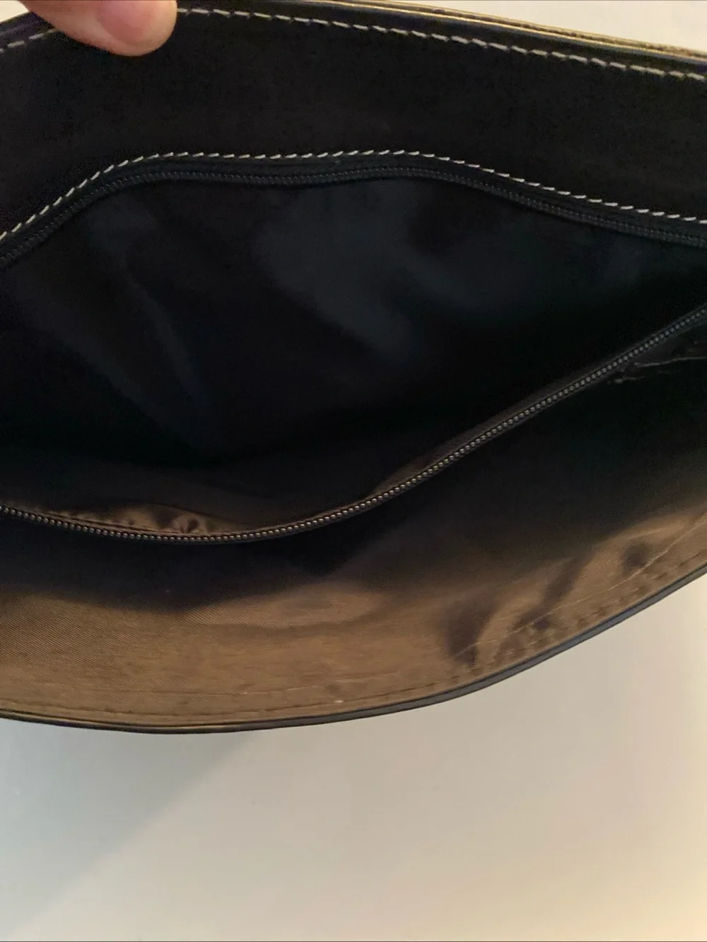 Clava leather document